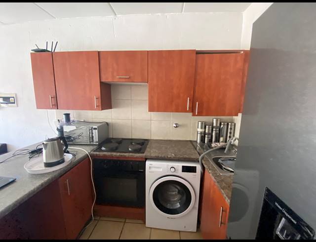 2 BEDROOM SECTIONAL TITLE FOR SALE IN COMET